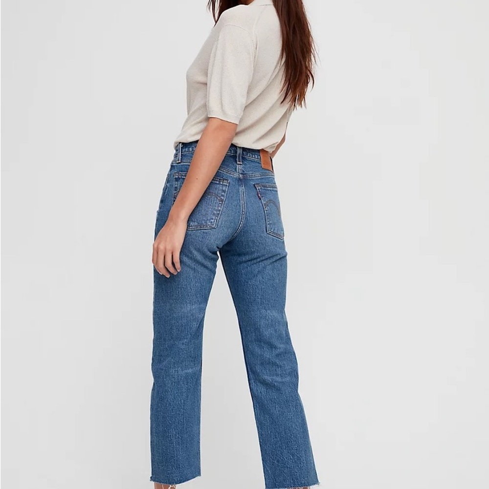 -SOLD-Aritzia Levi’s Wedgie Straight